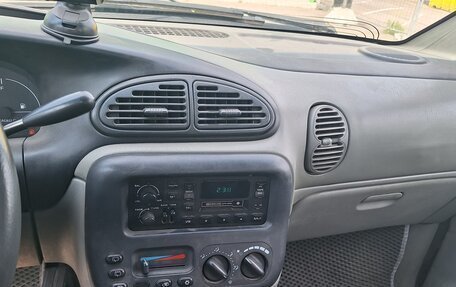 Plymouth Voyager III, 2000 год, 255 000 рублей, 3 фотография