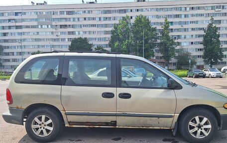 Plymouth Voyager III, 2000 год, 255 000 рублей, 6 фотография