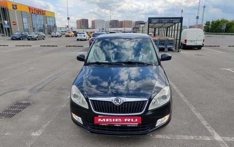 Skoda Fabia II, 2010 год, 650 000 рублей, 3 фотография