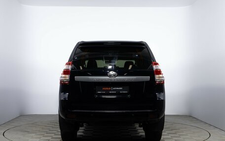 Toyota Land Cruiser Prado 150 рестайлинг 2, 2015 год, 2 600 000 рублей, 6 фотография