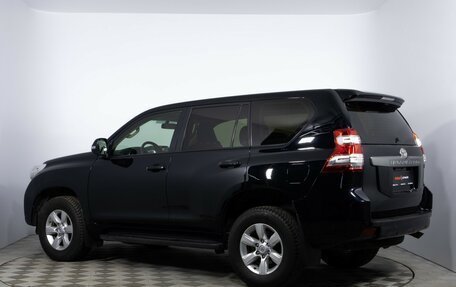 Toyota Land Cruiser Prado 150 рестайлинг 2, 2015 год, 2 600 000 рублей, 7 фотография