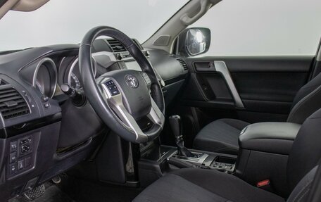 Toyota Land Cruiser Prado 150 рестайлинг 2, 2015 год, 2 600 000 рублей, 10 фотография