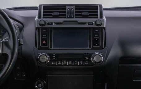 Toyota Land Cruiser Prado 150 рестайлинг 2, 2015 год, 2 600 000 рублей, 14 фотография