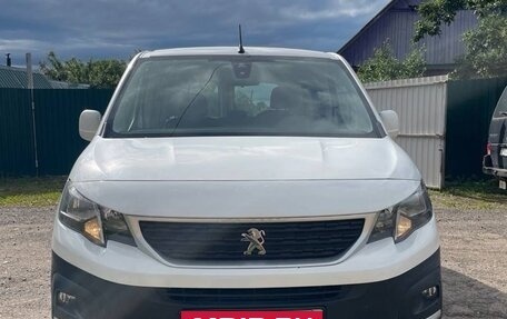 Peugeot Rifter I, 2021 год, 1 400 000 рублей, 1 фотография