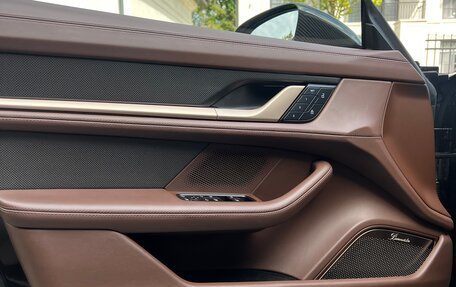 Porsche Taycan I, 2022 год, 13 800 000 рублей, 19 фотография