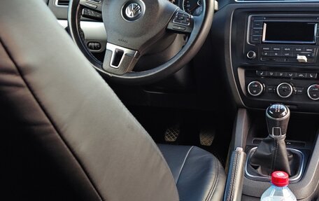Volkswagen Jetta VI, 2013 год, 1 200 000 рублей, 5 фотография