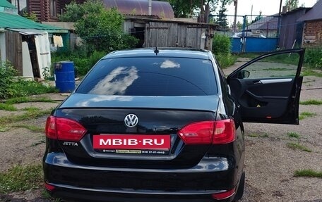 Volkswagen Jetta VI, 2013 год, 1 200 000 рублей, 2 фотография