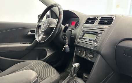Volkswagen Polo VI (EU Market), 2012 год, 890 000 рублей, 17 фотография