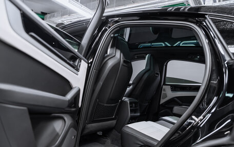Porsche Cayenne III, 2024 год, 18 500 000 рублей, 2 фотография