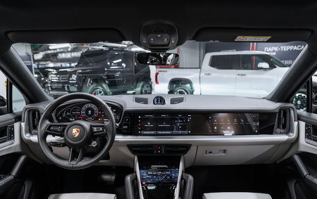 Porsche Cayenne III, 2024 год, 18 500 000 рублей, 10 фотография