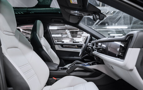 Porsche Cayenne III, 2024 год, 18 500 000 рублей, 18 фотография