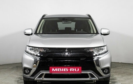 Mitsubishi Outlander III рестайлинг 3, 2022 год, 2 389 898 рублей, 2 фотография