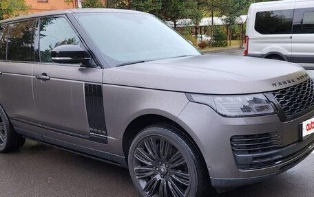 Land Rover Range Rover IV рестайлинг, 2019 год, 10 000 000 рублей, 1 фотография