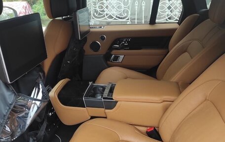 Land Rover Range Rover IV рестайлинг, 2019 год, 10 000 000 рублей, 10 фотография