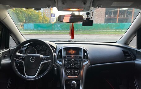 Opel Astra J, 2011 год, 800 000 рублей, 4 фотография