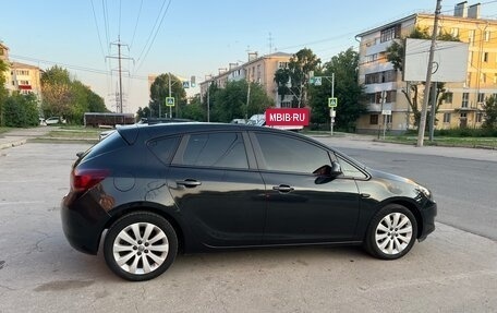 Opel Astra J, 2011 год, 800 000 рублей, 6 фотография