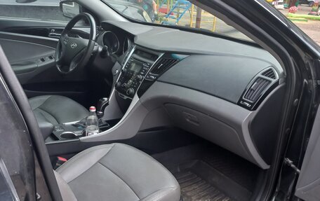 Hyundai Sonata VI, 2012 год, 1 450 000 рублей, 9 фотография