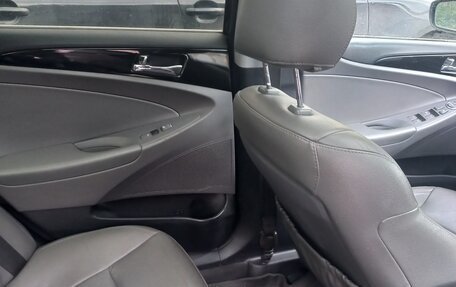 Hyundai Sonata VI, 2012 год, 1 450 000 рублей, 12 фотография