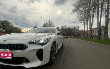 KIA Stinger I, 2019 год, 2 250 000 рублей, 3 фотография