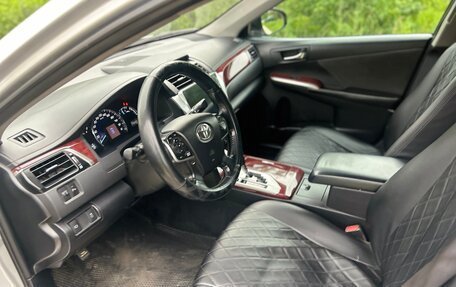 Toyota Camry, 2013 год, 1 080 000 рублей, 11 фотография