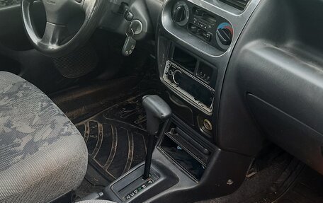 Daihatsu Sirion, 2000 год, 100 000 рублей, 6 фотография