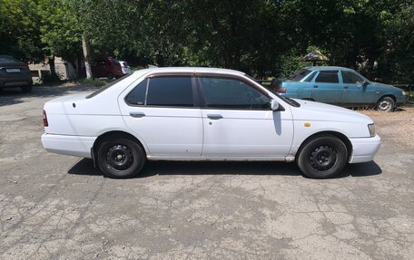 Nissan Bluebird XI, 2000 год, 285 000 рублей, 4 фотография