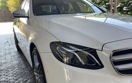 Mercedes-Benz E-Класс, 2018 год, 4 400 000 рублей, 6 фотография