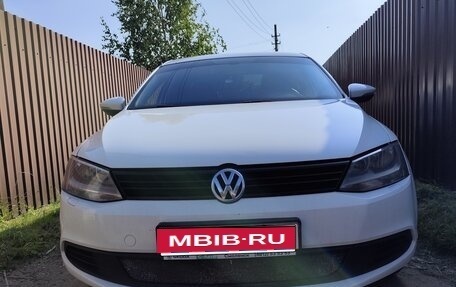 Volkswagen Jetta VI, 2012 год, 1 100 000 рублей, 1 фотография