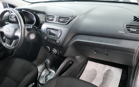 KIA Rio III рестайлинг, 2013 год, 1 139 000 рублей, 19 фотография