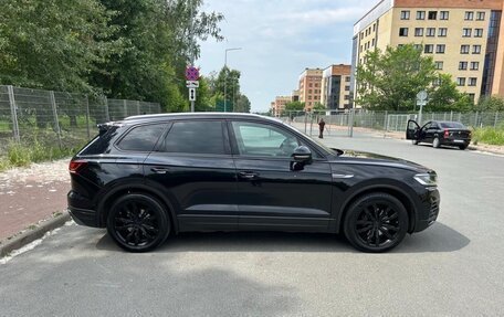 Volkswagen Touareg III, 2018 год, 7 950 000 рублей, 7 фотография