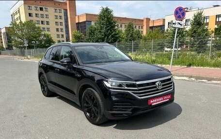 Volkswagen Touareg III, 2018 год, 7 950 000 рублей, 8 фотография