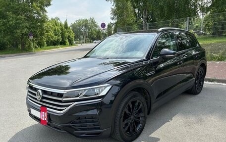 Volkswagen Touareg III, 2018 год, 7 950 000 рублей, 2 фотография