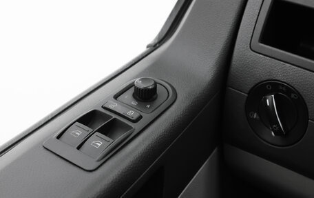 Volkswagen Caravelle T5, 2013 год, 1 820 000 рублей, 12 фотография