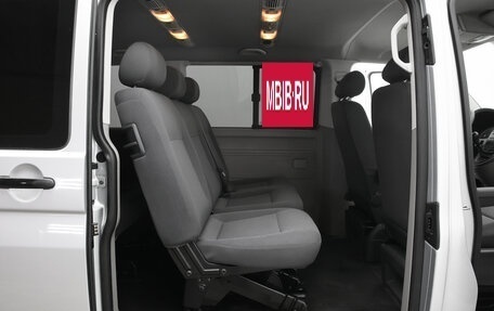Volkswagen Caravelle T5, 2013 год, 1 820 000 рублей, 15 фотография