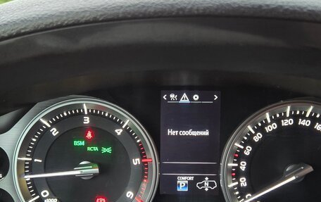 Toyota Land Cruiser 200, 2019 год, 8 000 000 рублей, 4 фотография