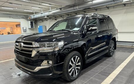 Toyota Land Cruiser 200, 2019 год, 8 000 000 рублей, 11 фотография