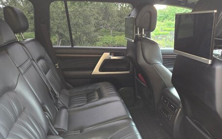 Toyota Land Cruiser 200, 2019 год, 8 000 000 рублей, 15 фотография