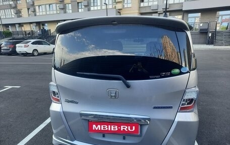 Honda Freed I, 2013 год, 1 200 000 рублей, 3 фотография