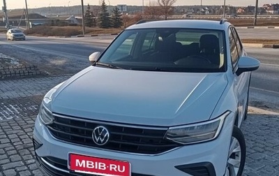 Volkswagen Tiguan II, 2020 год, 2 950 000 рублей, 1 фотография