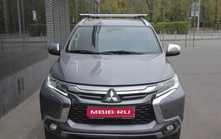 Mitsubishi Pajero Sport III рестайлинг, 2017 год, 2 190 000 рублей, 1 фотография