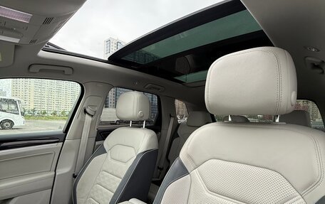 Volkswagen Touareg III, 2018 год, 7 700 000 рублей, 26 фотография