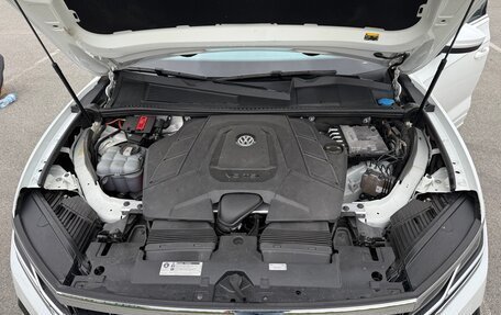 Volkswagen Touareg III, 2018 год, 7 700 000 рублей, 11 фотография
