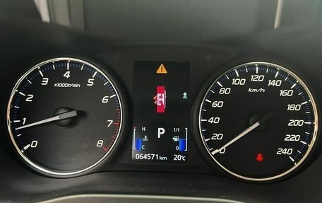 Mitsubishi Outlander III рестайлинг 3, 2020 год, 2 250 000 рублей, 8 фотография