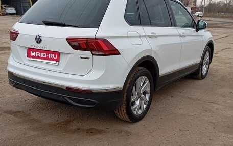 Volkswagen Tiguan II, 2020 год, 2 950 000 рублей, 16 фотография