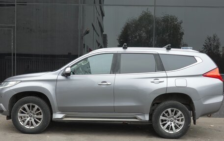 Mitsubishi Pajero Sport III рестайлинг, 2017 год, 2 190 000 рублей, 7 фотография