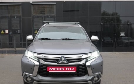 Mitsubishi Pajero Sport III рестайлинг, 2017 год, 2 190 000 рублей, 2 фотография