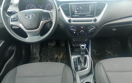Hyundai Solaris II рестайлинг, 2018 год, 530 000 рублей, 9 фотография