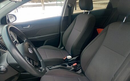 Hyundai Solaris II рестайлинг, 2018 год, 530 000 рублей, 10 фотография