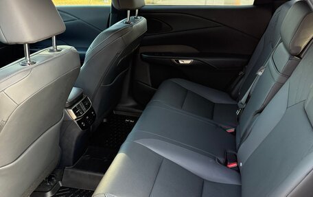 Lexus RX IV рестайлинг, 2023 год, 8 450 000 рублей, 10 фотография