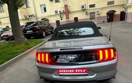 Ford Mustang VI рестайлинг, 2022 год, 3 700 000 рублей, 7 фотография